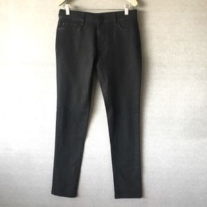 DL1961 Classic Dark Wash skinny leg Jeans Size 28 NWOT